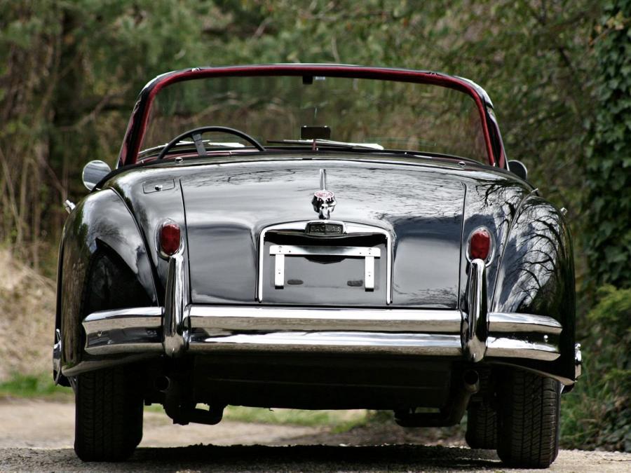  Jaguar XK150 S Roadster 1958 года  (фото 30 из 39)